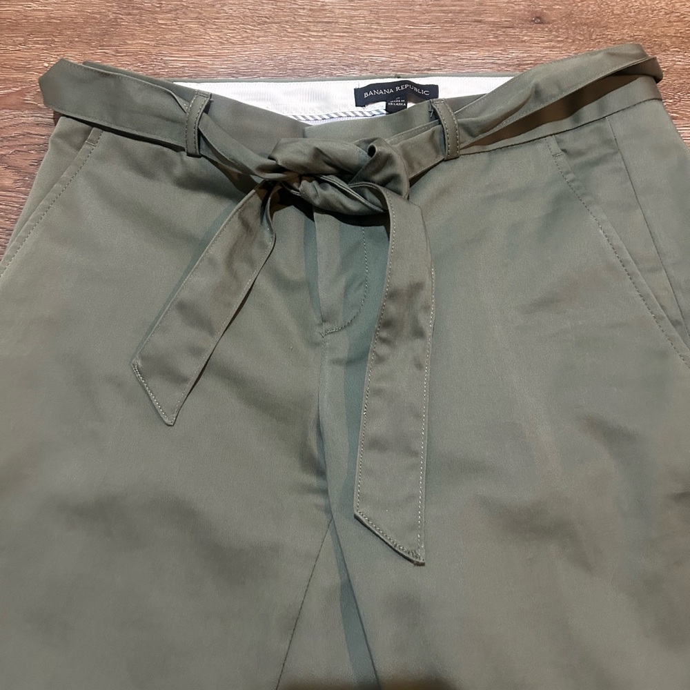 Banana Republic Avery Olive Trousers - Picture 5 of 9